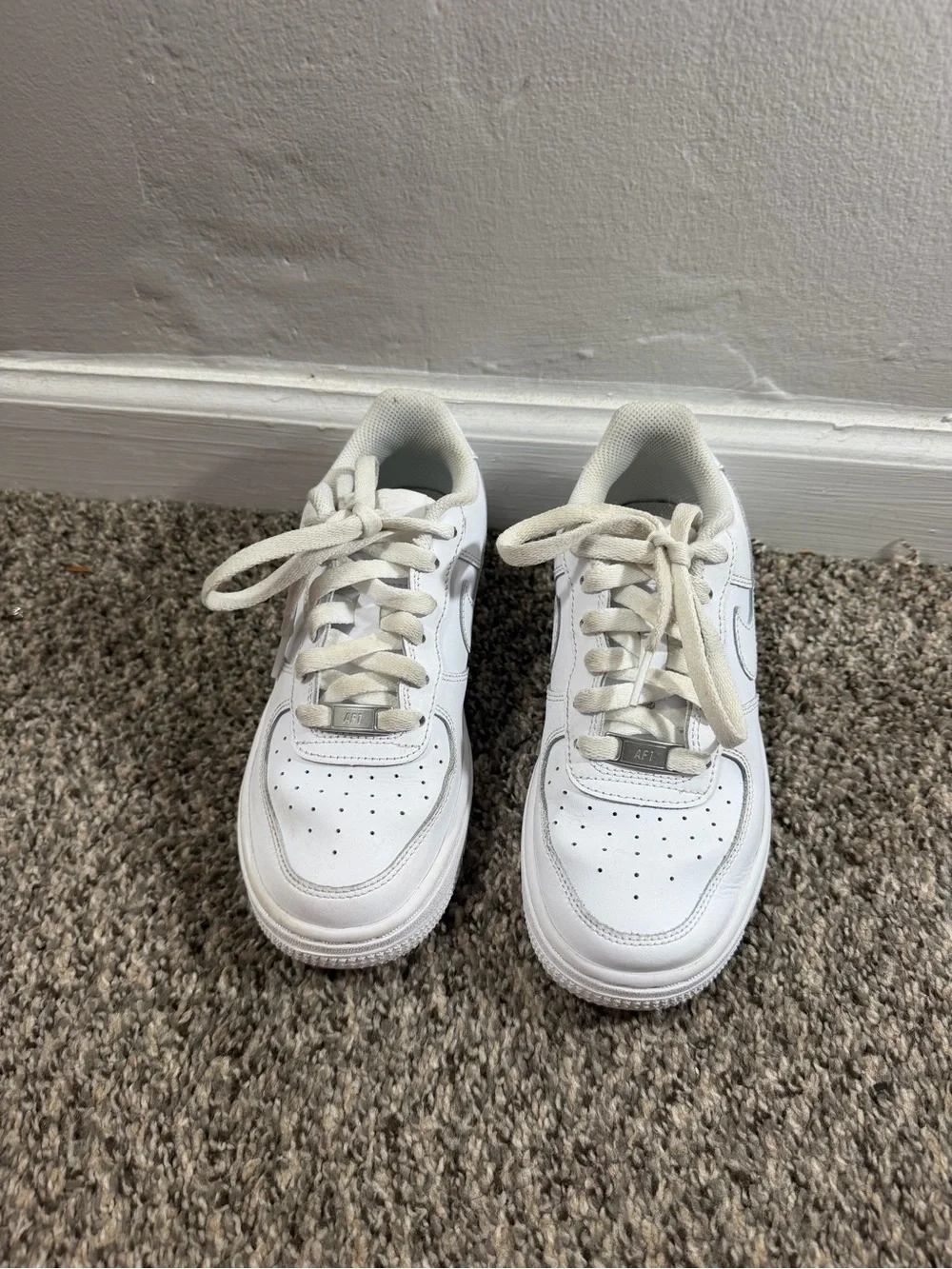 Nike Kids White Low-Top Sneakers with Lace-Up Closure